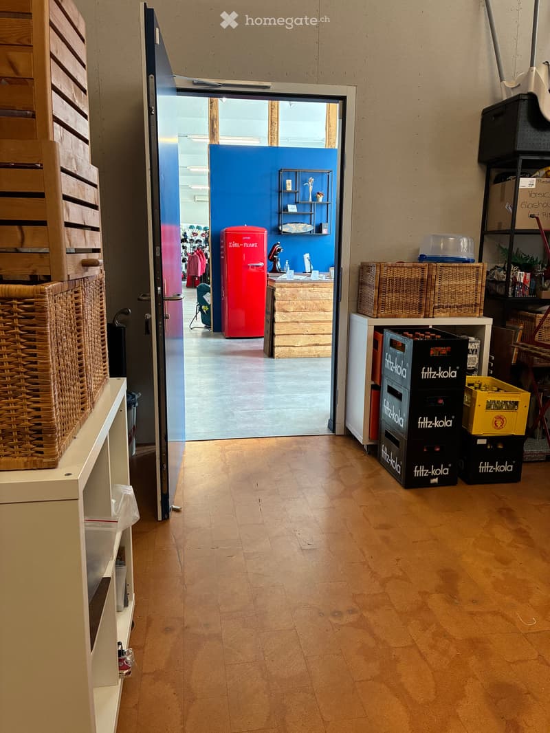 Voll ausgebaute Gewerbe-/Büro-/Laden-/Atelierfläche in historischem Gebäude (14)