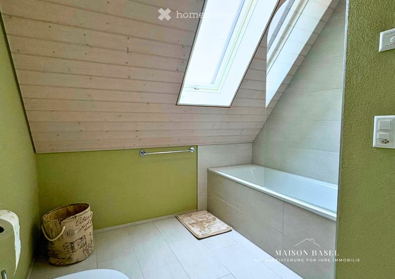 Aussergewöhnliches 6,5-Zimmer-Minergie-Einfamilienhaus in Biel-Benken (8)