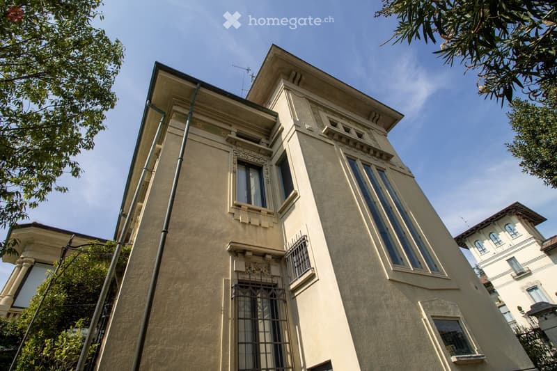 Elegante Villa d'Epoca con piscina a Busto Arsizio (46)