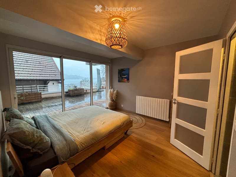 Appartement comprenant une terrasse de 94 m² avec vue sur le Lac d'Annecy (10)