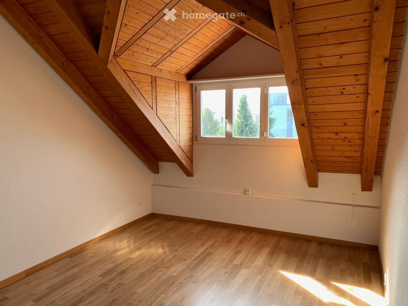 empty room, wooden ceiling, wooden floor, white walls, window with view
