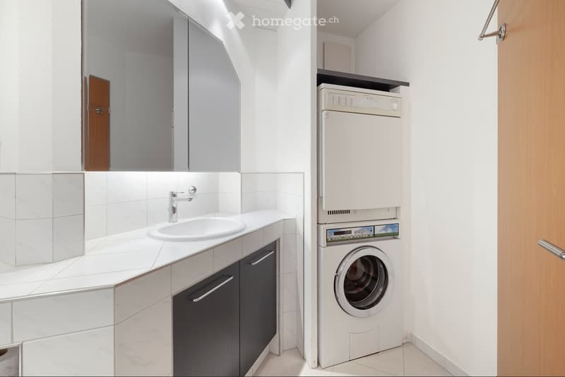 Grosszügige 4.5-Zimmer-Terrassenwohnung in Muralto mit Seeblick (13)