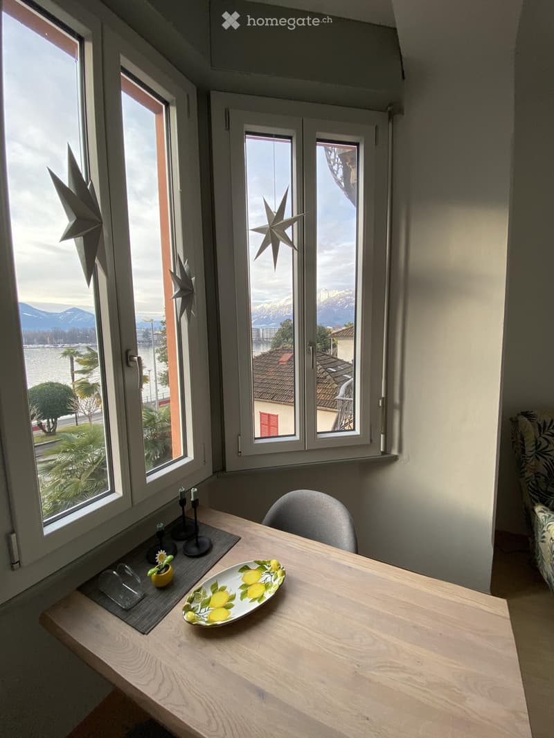 Tessiner Mehrfamilienhaus mit Geschäftslokal direkt am Lago Maggiore / Drei Wohnungen mit Ladenlokal (6)