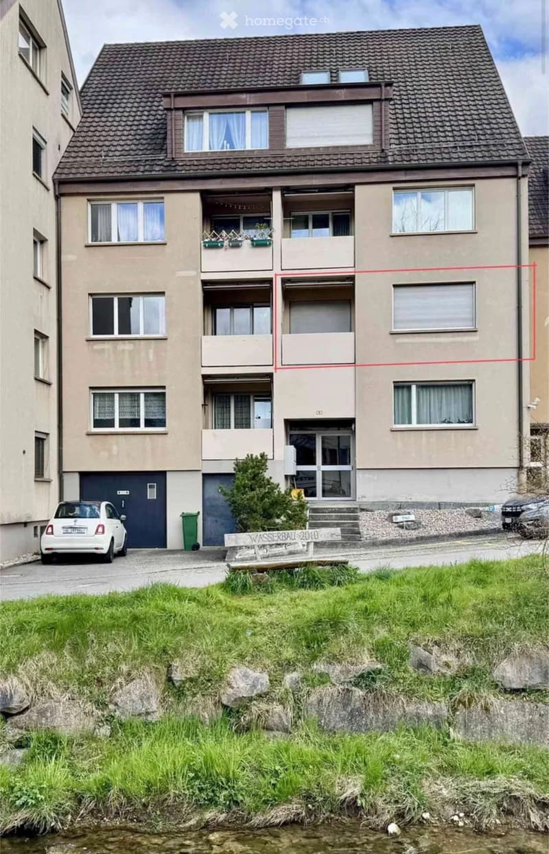 Charmante 4.5-Zimmer-Wohnung in ruhiger Lage in Zunzgen (1)
