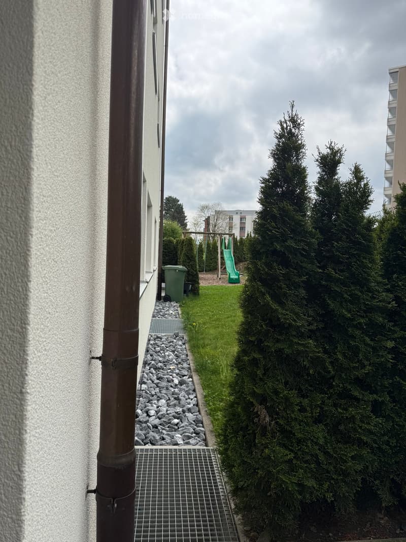 Moderne 3.5-Zimmer-Wohnung in Neubau mit Balkon und Garage (5)