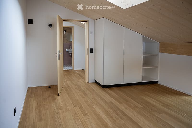 Dach- Maisonettewohnung in Wimmis (29)