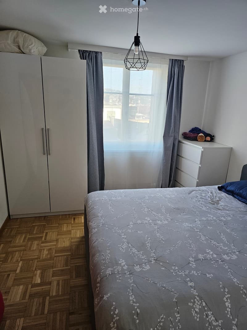 Charmante 2.5-Zimmer-Wohnung mit Stadtblick in St. Gallen (6)