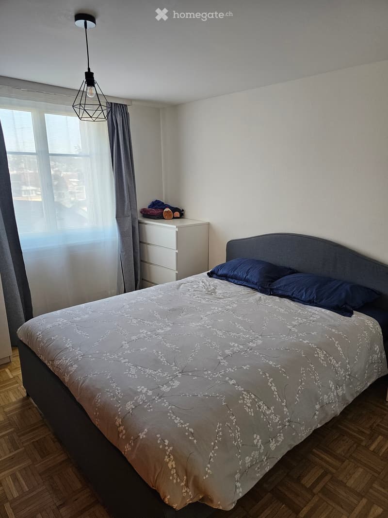 Charmante 2.5-Zimmer-Wohnung mit Stadtblick in St. Gallen (3)