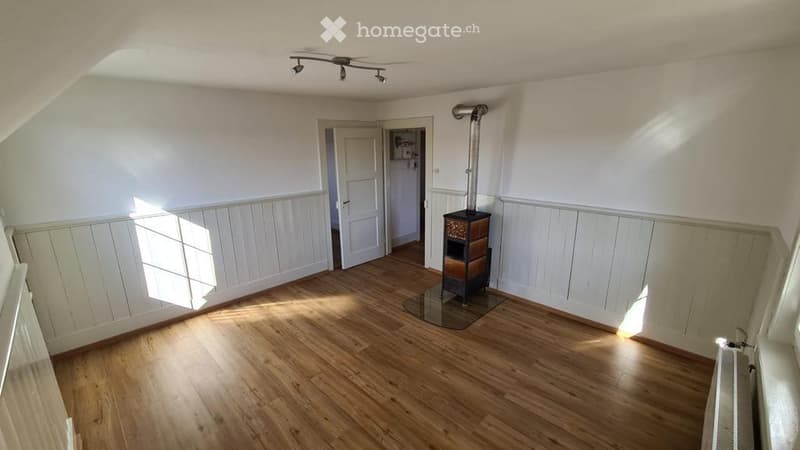 Charmante 3-Zimmer-Wohnung mit Balkon und Kamin in Oftringen (3)