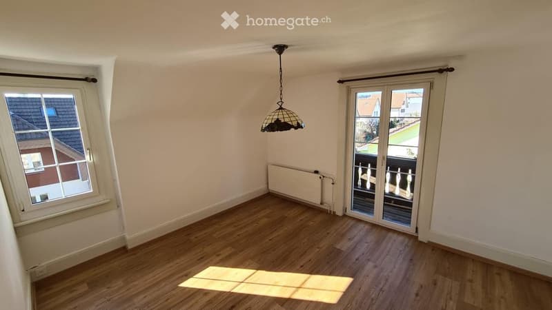Charmante 3-Zimmer-Wohnung mit Balkon und Kamin in Oftringen (4)