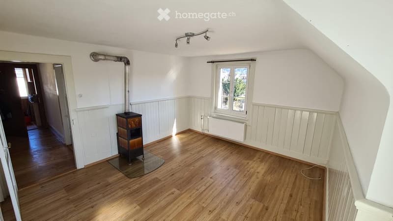 Charmante 3-Zimmer-Wohnung mit Balkon und Kamin in Oftringen (1)