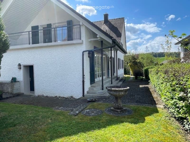 Herrschaftliches 6.5-Zimmer-Anwesen mit Garage, Geräte-/Hobby-Gebäude und grossem Garten in Dorf ZH (25)