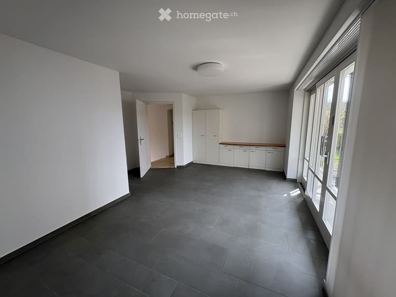 Herrschaftliches 6.5-Zimmer-Anwesen mit Garage, Geräte-/Hobby-Gebäude und grossem Garten in Dorf ZH (10)