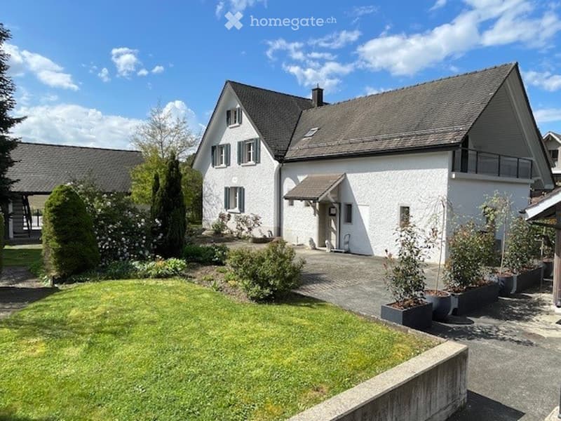 Herrschaftliches 6.5-Zimmer-Anwesen mit Garage, Geräte-/Hobby-Gebäude und grossem Garten in Dorf ZH (2)