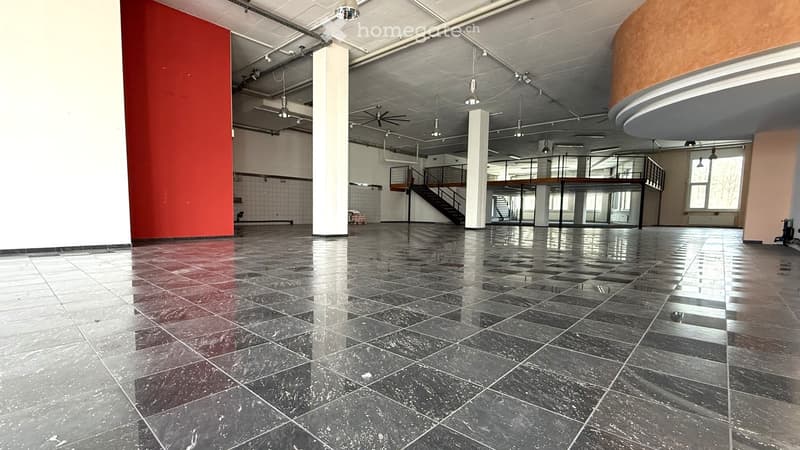 ebenerdiges Gewerbeobjekt, verkehrstechnisch perfekt erschlossen (2)