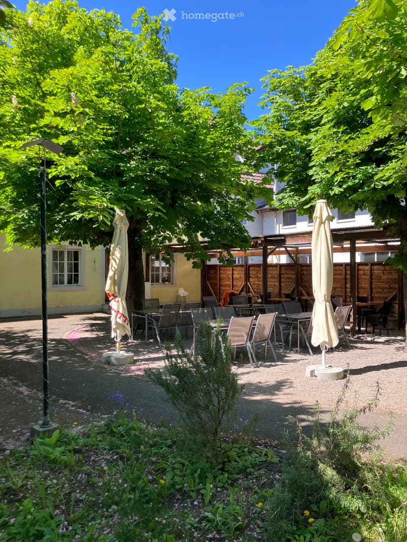 Charmantes Restaurant mit Wohnung in Winterthur Töss zu vermieten (2)