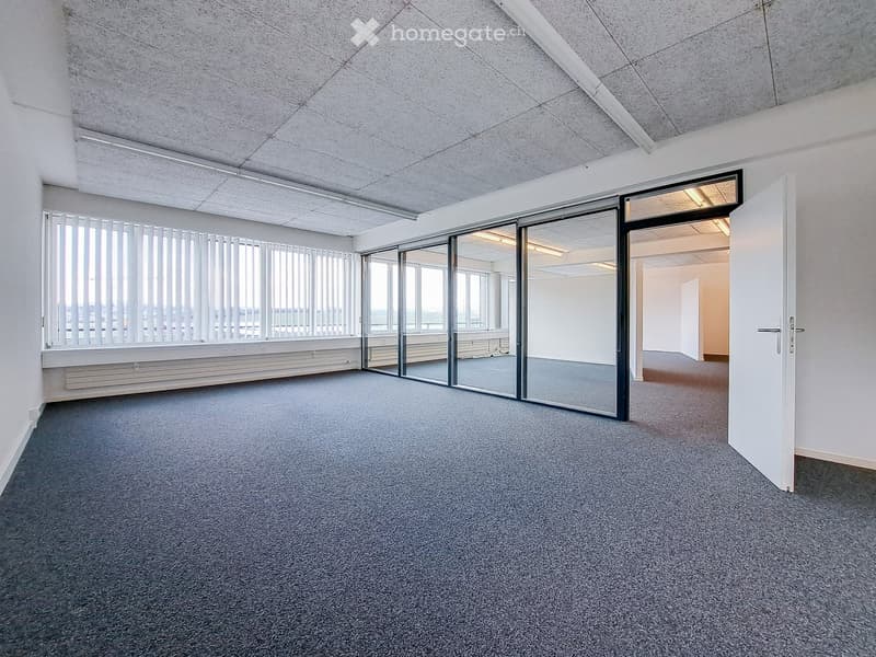 Moderne 4.5-Zimmer Bürofläche an ruhiger Lage in Ettingen (7)