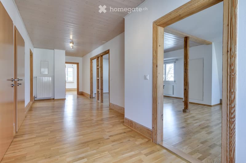 Grosszügige 5.5-Zimmer-Maisonette-Wohnung in Wil SG – modern renoviert und sofort verfügbar! (1)