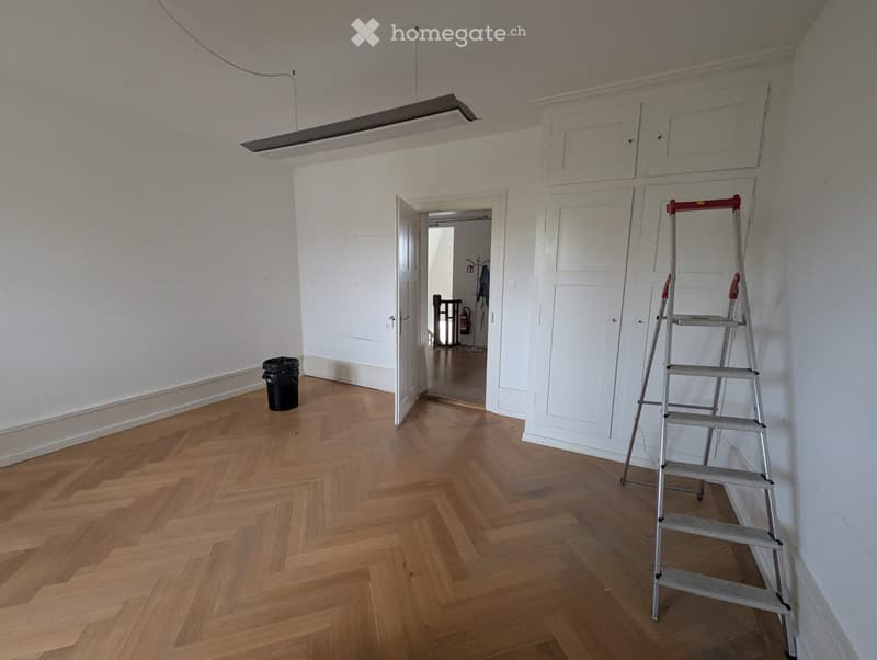 Charmantes 1-Zimmer-Büro in historischem Gebäude in Bern (2)