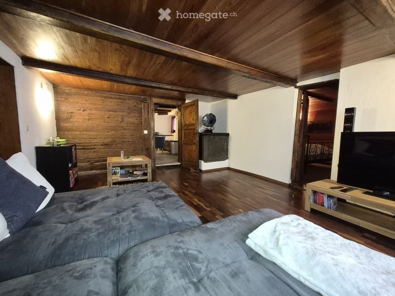 Grosszügiges, vollständig renoviertes Tessiner Haus mit viel Charme (8)