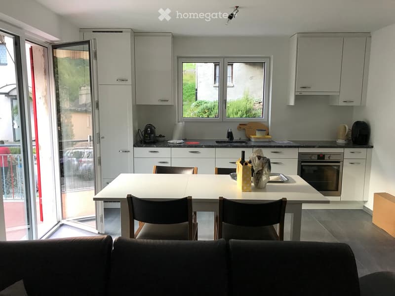 Casa rinnovata immersa nel verde della Valle di Blenio (3)