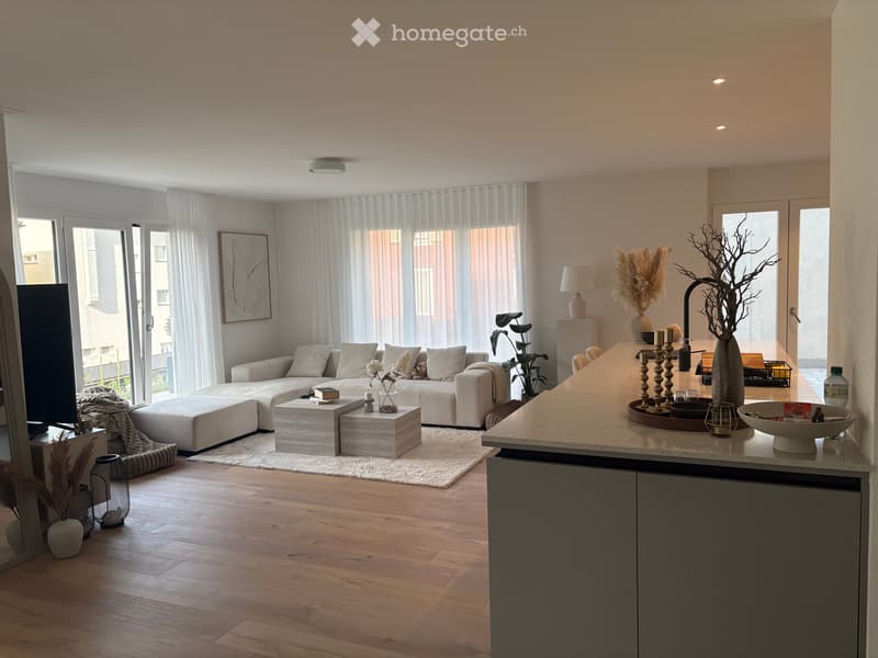 Luxuriöse 4.5-Zimmer-Gartenwohnung mit Bergblick und Seenähe (6)