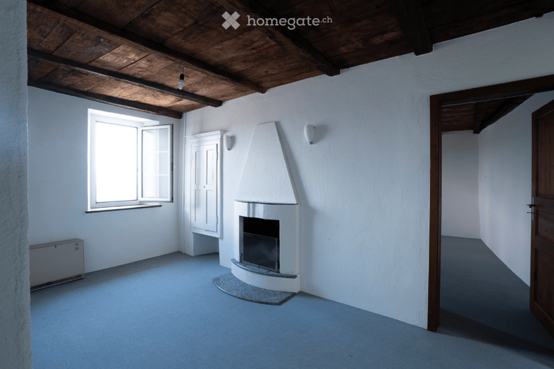 Charmante 5.5-Zimmer-Dachwohnung in Cademario – Historisches Tessiner Juwel (1)