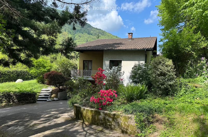 Casa unifamiliare con giardino a TRESA - Purasca, Ticino (1)