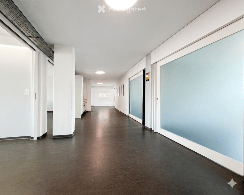 Flexible Mietflächen von 62 m² bis 310 m². Vollständig ausgebaut, sofort bezugsbereit. (11)