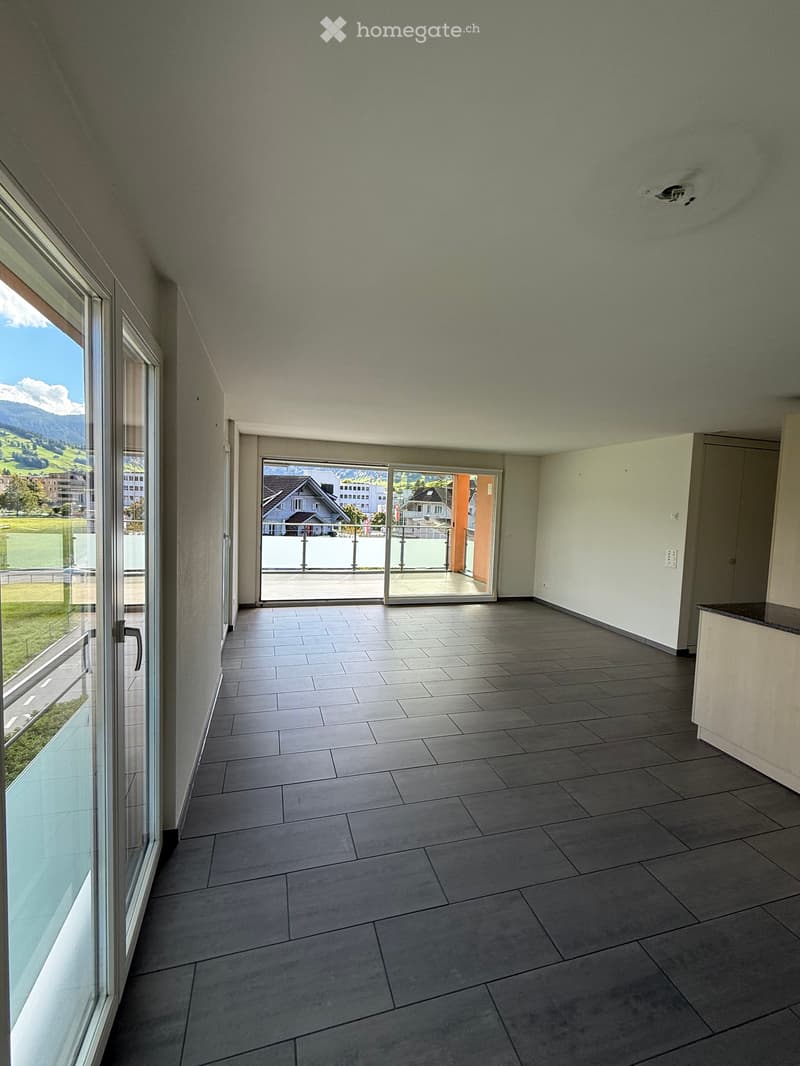 Gemütliche 3.5-Zimmer-Wohnung mit Seeblick in Unterägeri (3)