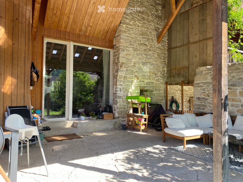 Aussergewöhnliche 4.5 Zimmer Wohnung mit Einfamilienhaus-Charakter (17)