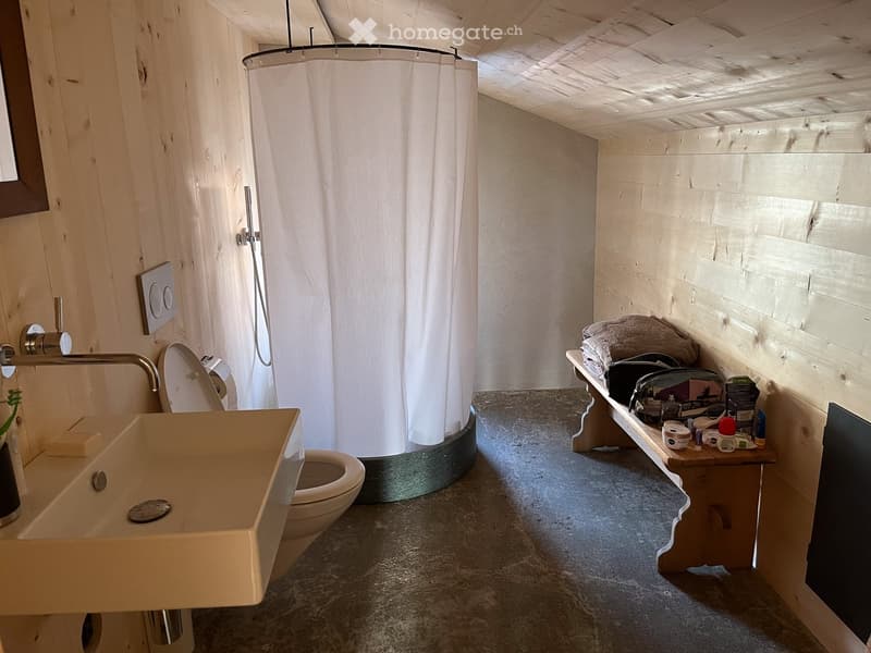 Dusche/WC (sep. Raum)