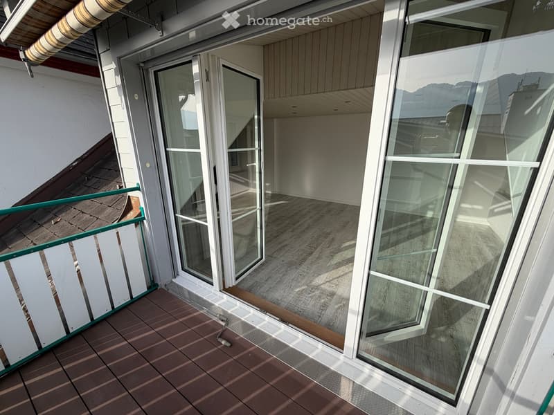 5,5 Zi. Dachwohnung in Steinen (4)