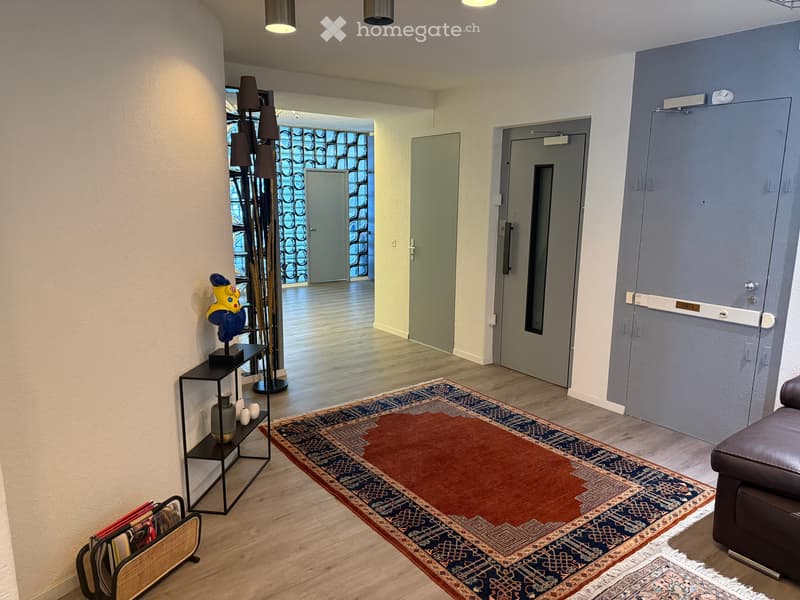 Bureaux à louer proche eaux-vives et rive (2)