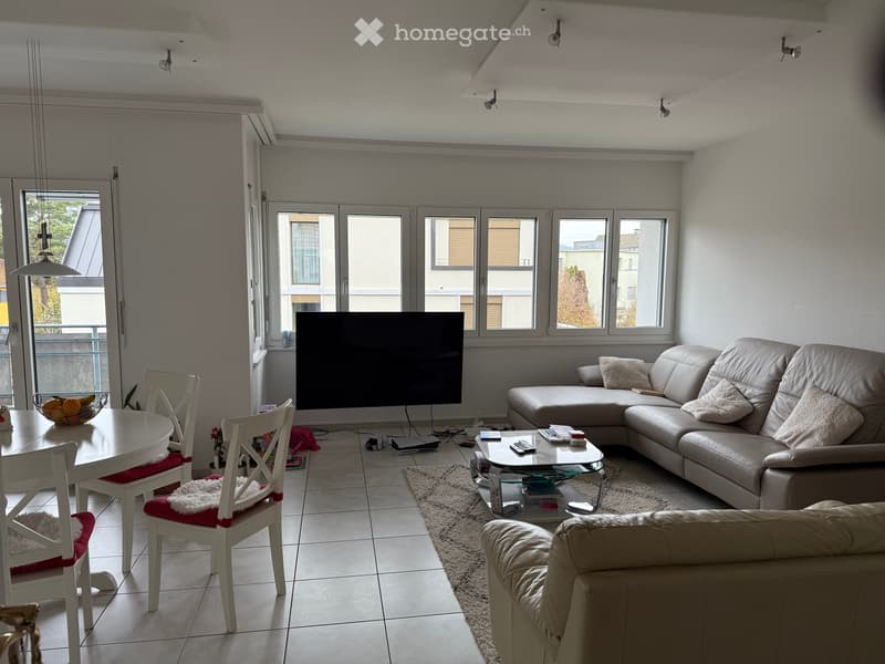 6.5 Zimmer Familienoase 168 m2 Winterthur Seen mit Balkon 14 m2, 2 Bäder saniert und Garage (5)