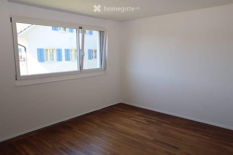 empty room, white walls, wooden floor, large window