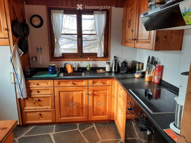 {"type": "Kitchen", "objects": ["cabinets", "sink", "faucet", "oven", "microwave", "coffee maker", "toaster", "frying pan", "oven mitt", "oven gloves", "oven cleaner", "oven cleaner", "oven cleaner", "oven cleaner", "oven cleaner", "oven cleaner", "oven c