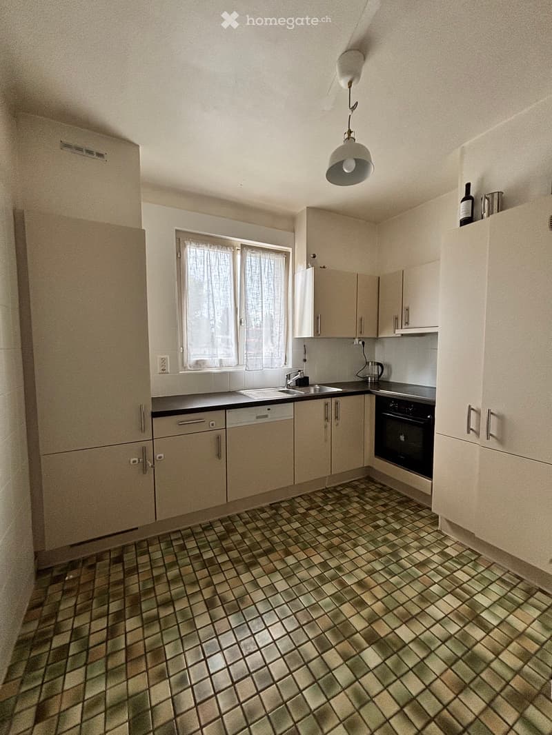 Duplex 6 pièces 130 m² – Jardin, balcon, école en face – CHF 2'500/mois CC (16)