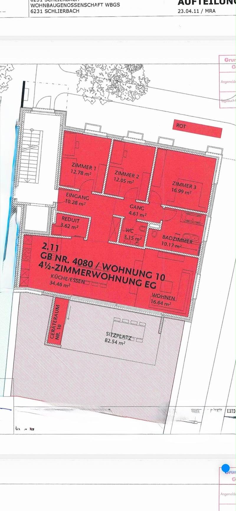 Floor plan of a 4.5-room apartment on the ground floor, including living room, kitchen/dining area, three bedrooms, bathroom, WC, entrance, and a terrace.