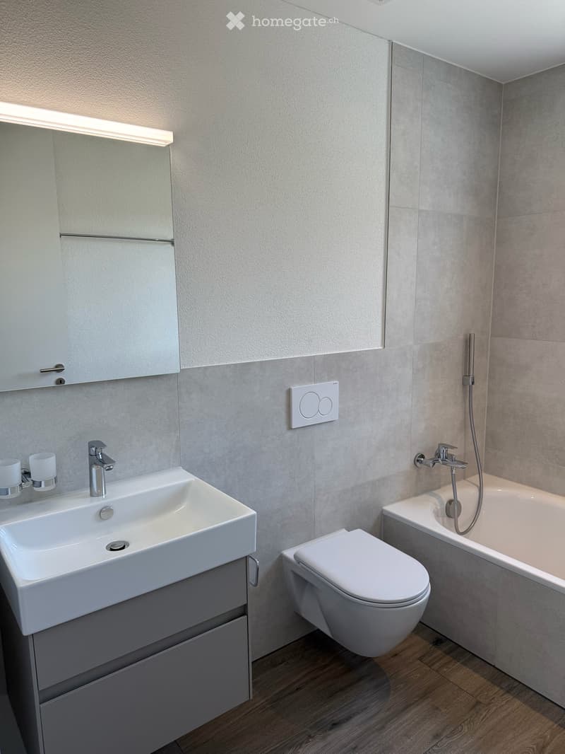 Erstbezug - Moderne 3.5 Zimmerwohnung an zentraler Lage (8)
