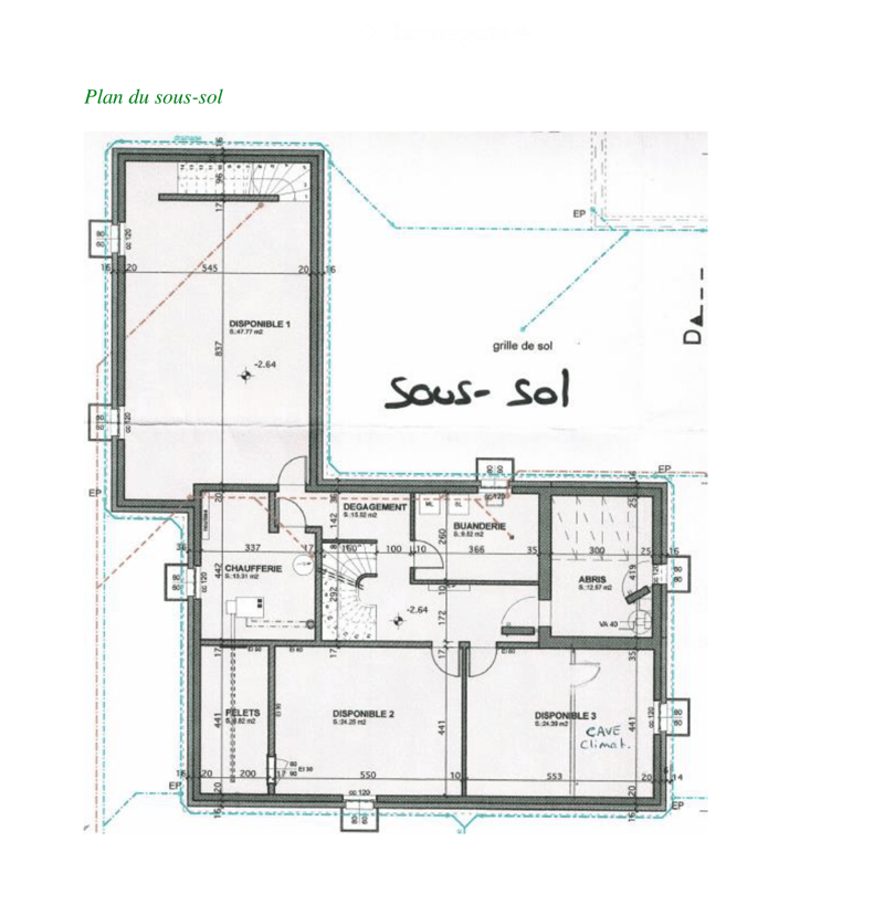 Basement floor plan showing labeled areas including 'Disponible 1', 'Disponible 2', 'Disponible 3', 'Cave Climat.', 'Chaufferie', 'Buanderie', 'Abris', and 'Pellets'.