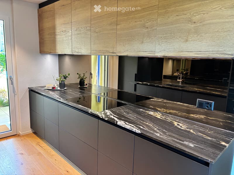 Moderne 4.5-Zimmer-Wohnung im Erdgeschoss in Russikon (5)