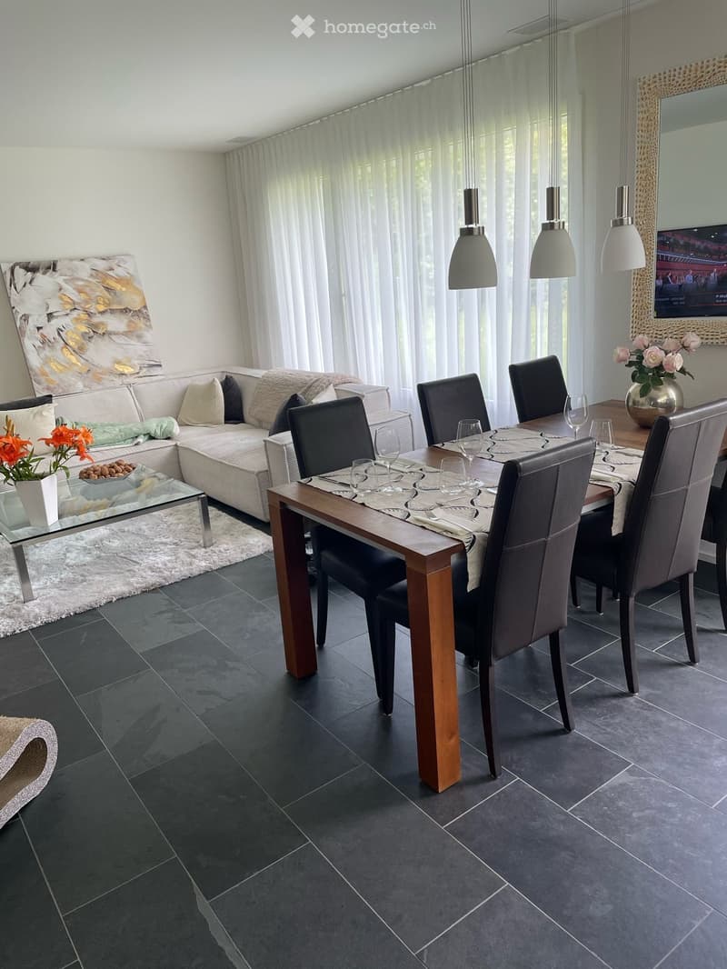 Exklusive Gartenwohnung in Seenähe, Einsiedeln (7)