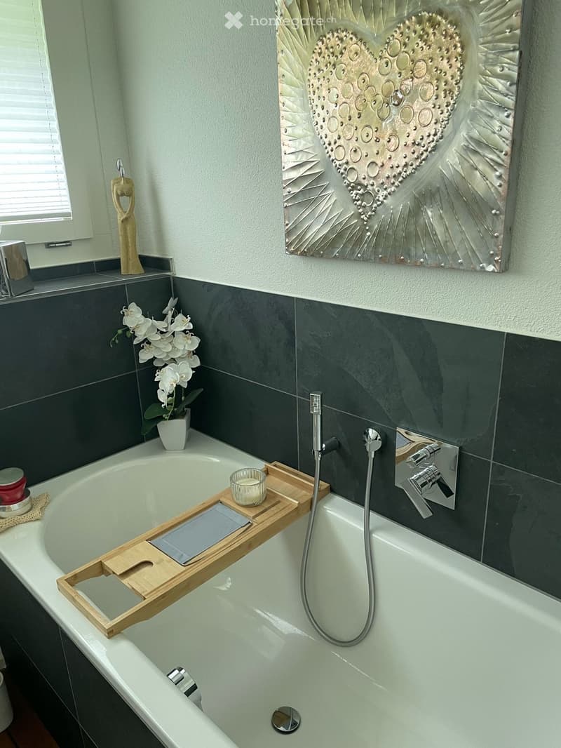 Exklusive Gartenwohnung in Seenähe, Einsiedeln (9)