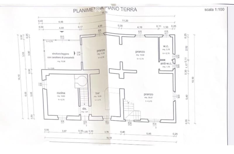 Ground floor plan showing a kitchen, bar area, living room, dining area, and bathrooms.