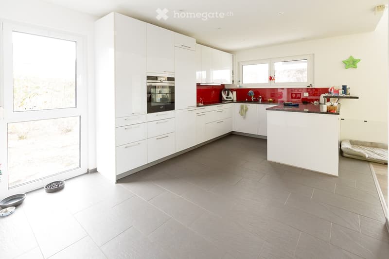 {"type": "Kitchen", "objects": ["cabinet", "oven", "sink", "faucet", "blender", "bowl", "cup", "faucet", "bowl", "cup", "faucet", "bowl", "cup", "faucet", "bowl", "cup", "faucet", "bowl", "cup", "faucet", "bowl", "cup", "faucet", "bowl", "cup", "faucet",