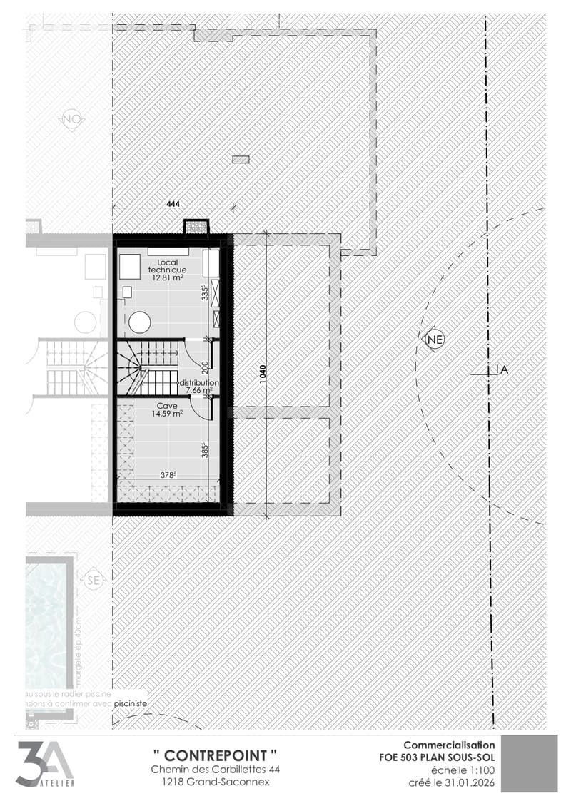 Floor plan of a basement level showing a local technique room, distribution area, cave, and surrounding space with measurements and directional labels.