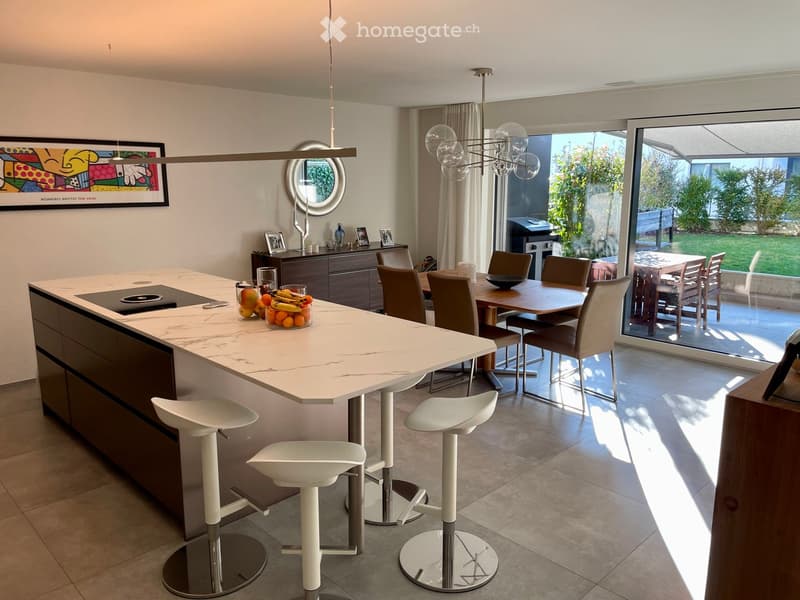 Duplex/maisonette in Binningen (2)