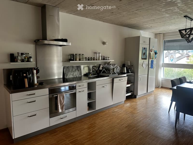 Bright 4.5-Room Apartment with Balcony and Beautiful Views in Uster (2)