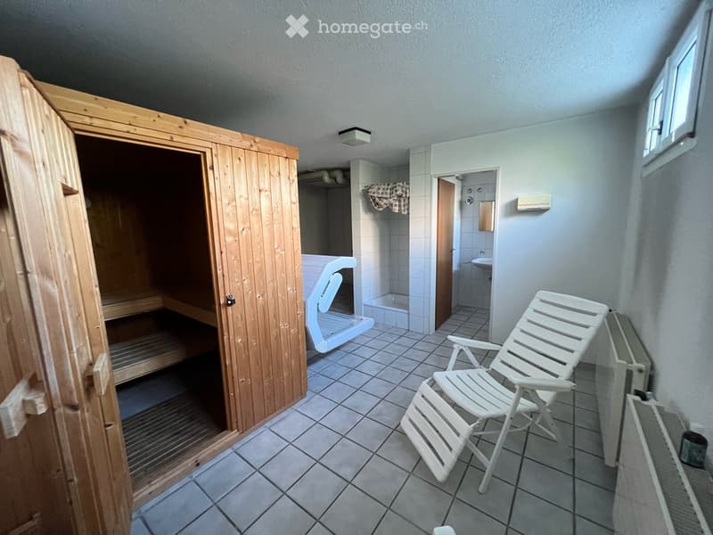 Welness Saune / Solarium im UG